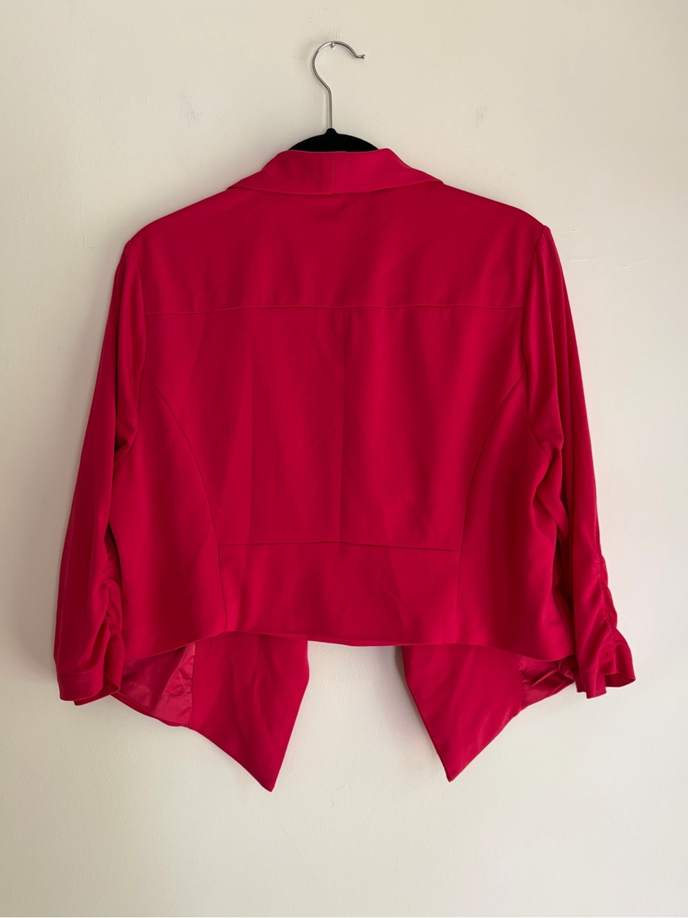 Torrid Hot Pink 3/4 Sleeve Cropped Open Blazer Jacket Size 1 - Picture 5 of 6